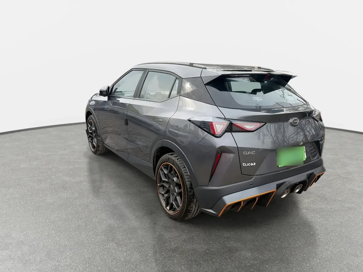 GAC Emzoom 1.5t Gl R-Style 4x2 At 5p año 2025
