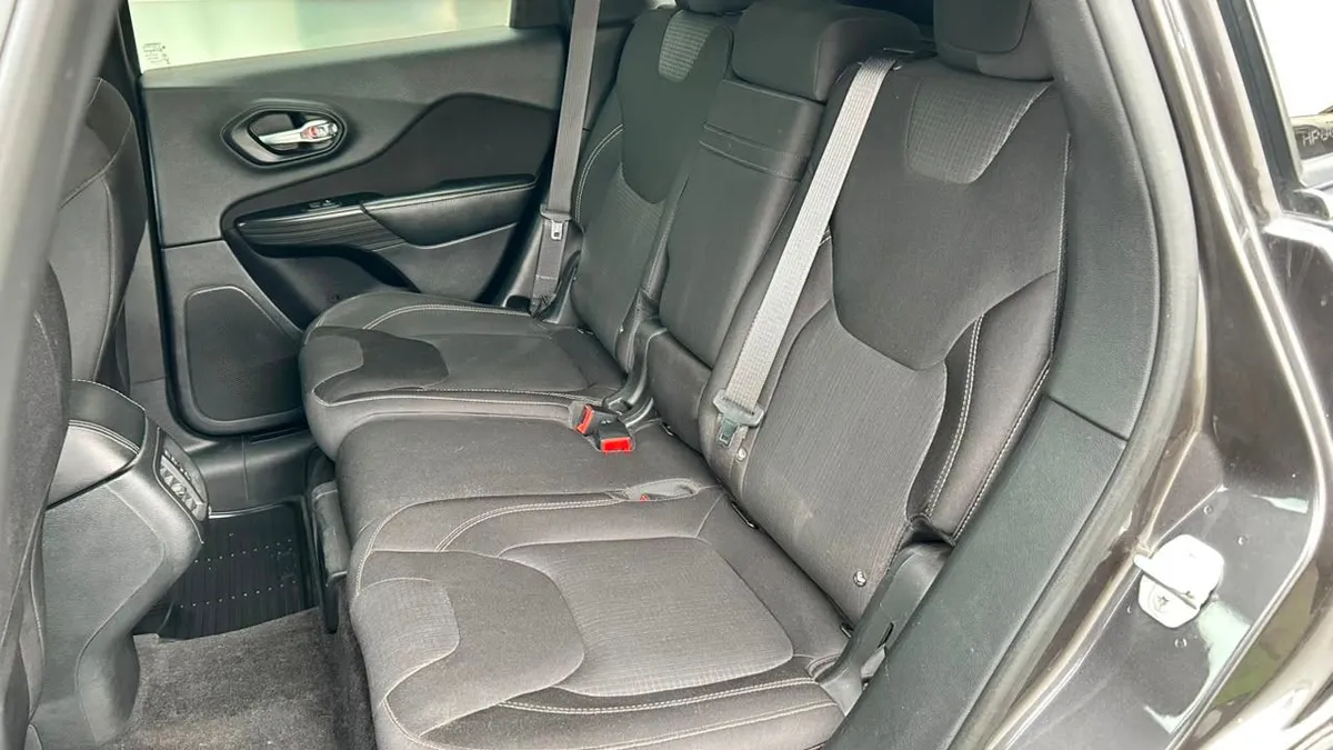 Jeep Cherokee Longitude 2.4 Aut año 2016