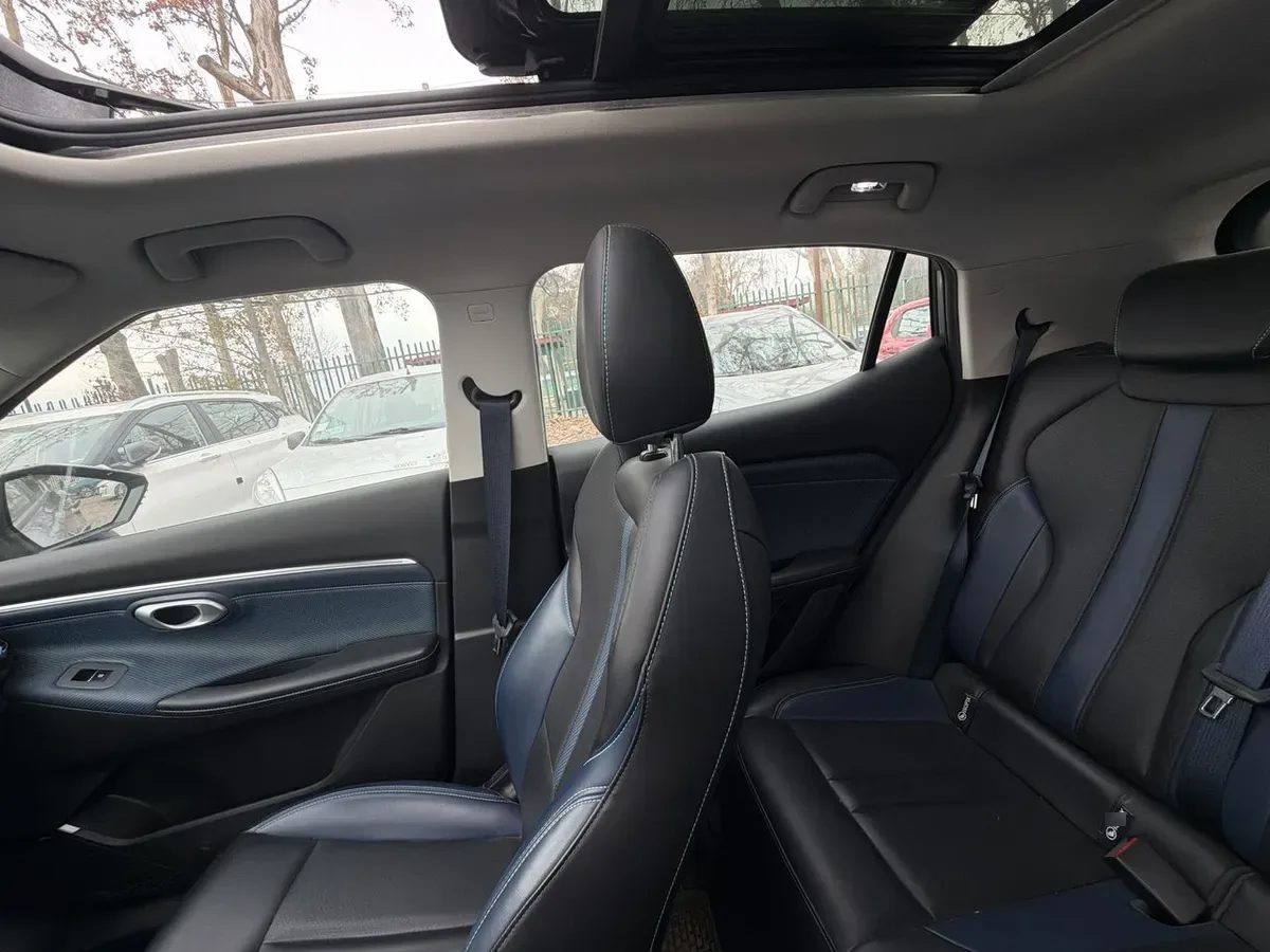 GAC Emzoom 1.5t Gl R-Style 4x2 At 5p año 2025
