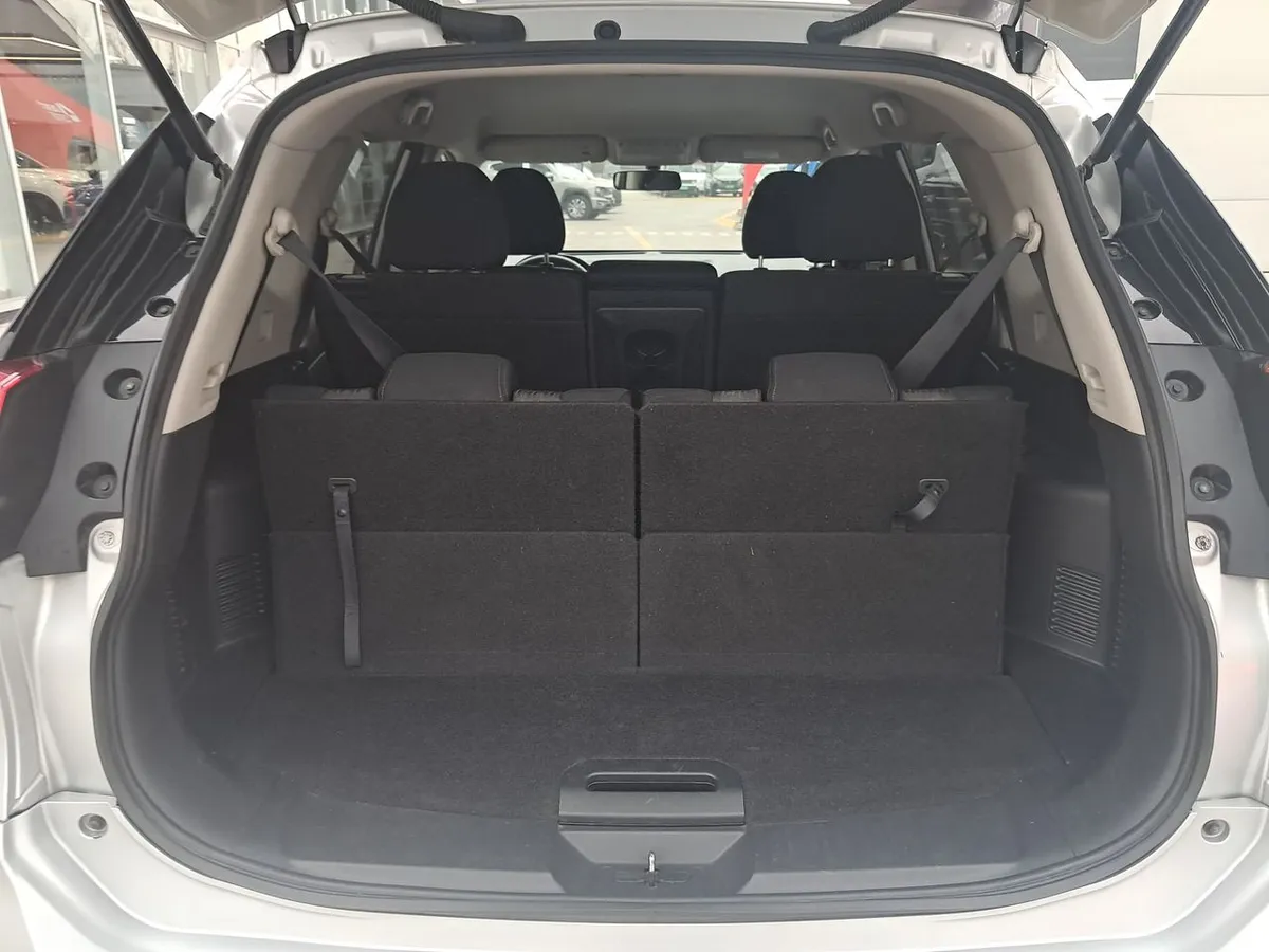 Nissan X-Trail 2.5 Sense 4x2 Cvt At 5p año 2018