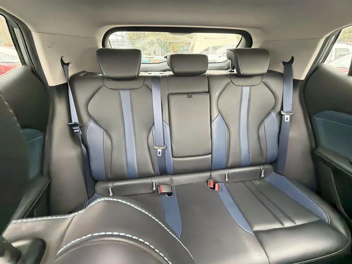 GAC Emzoom 1.5t Gl R-Style 4x2 At 5p año 2025