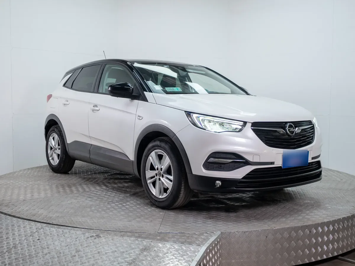 Opel Crossland X 1.2 X Editiont Mt año 2022