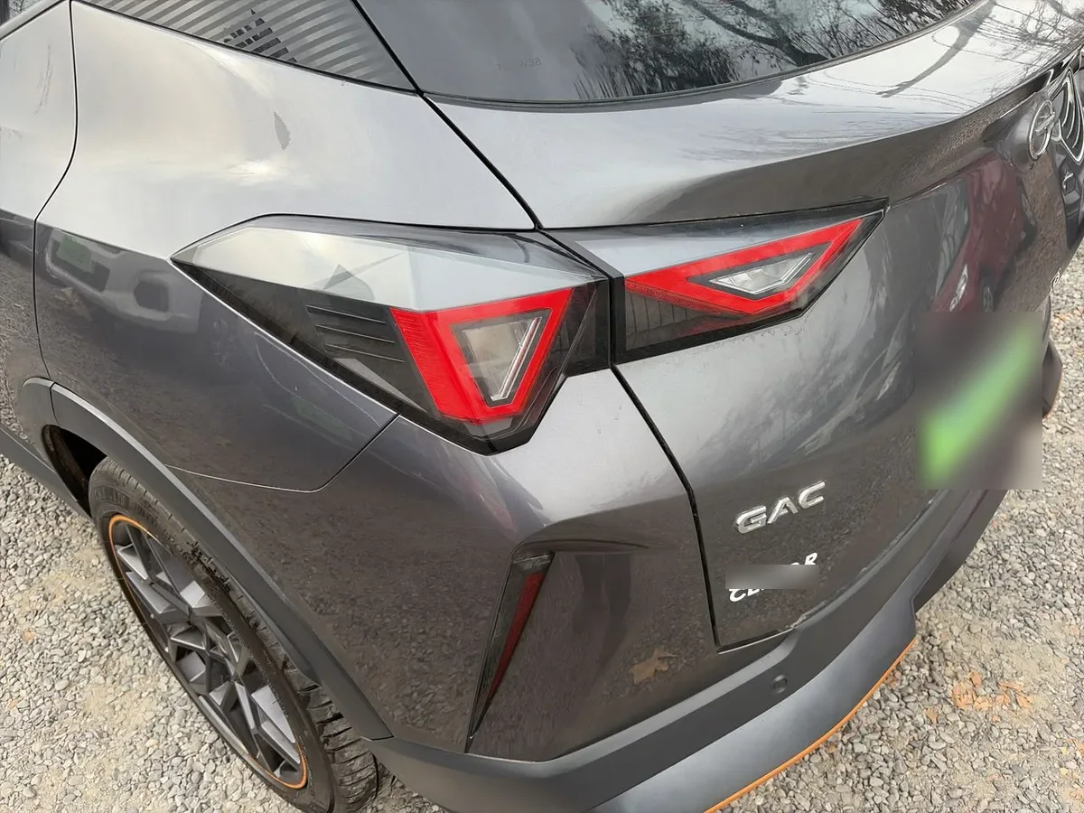 GAC Emzoom 1.5t Gl R-Style 4x2 At 5p año 2025