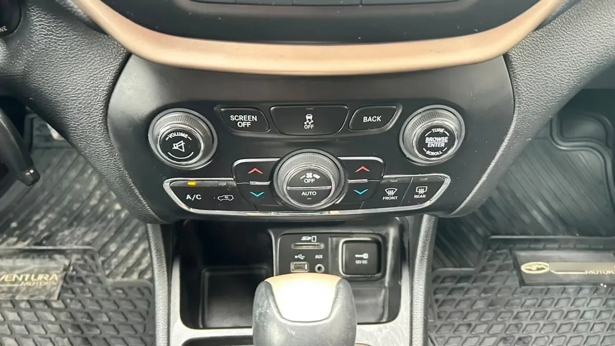 Jeep Cherokee Longitude 2.4 Aut año 2016
