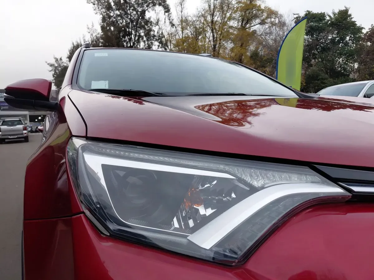 Toyota Rav 4 2.0 4x2 Super Lujo Cvt At 5p año 2019