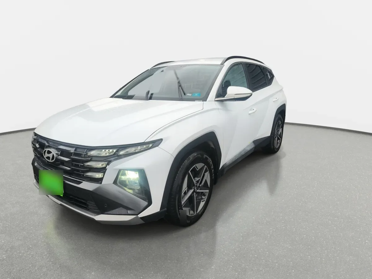 Hyundai Tucson 2.0 Nx4 Plus Fl Diesel 4wd At 5p año 2025
