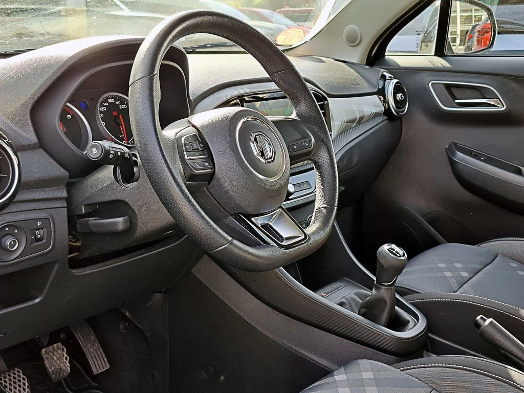 MG Mg3 1.5 Mt año 2024