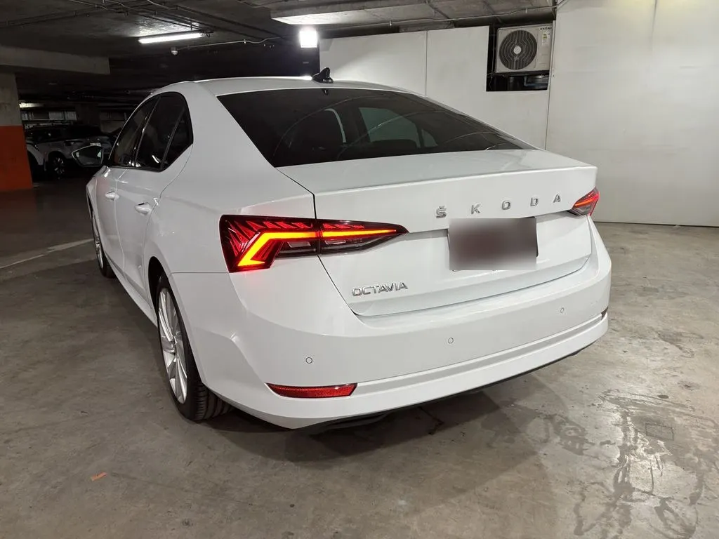 Skoda Octavia 1.4 Tsi At - Design año 2025