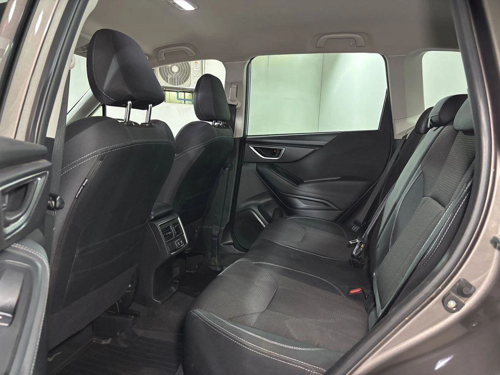 Subaru Forester 2.0i X Awd At 5p año 2025