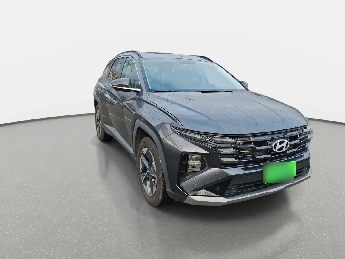 Hyundai Tucson 2.0 Nx4 Plus Fl Diesel 4wd At 5p año 2025