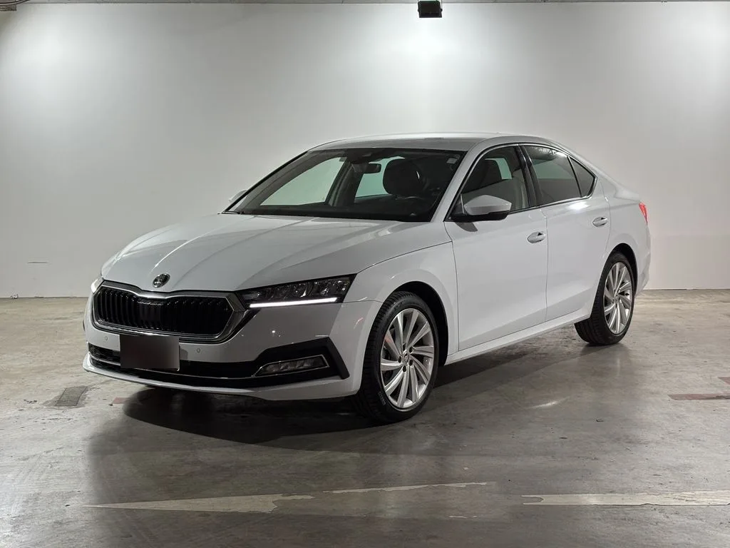 Skoda Octavia 1.4 Tsi At - Design año 2025