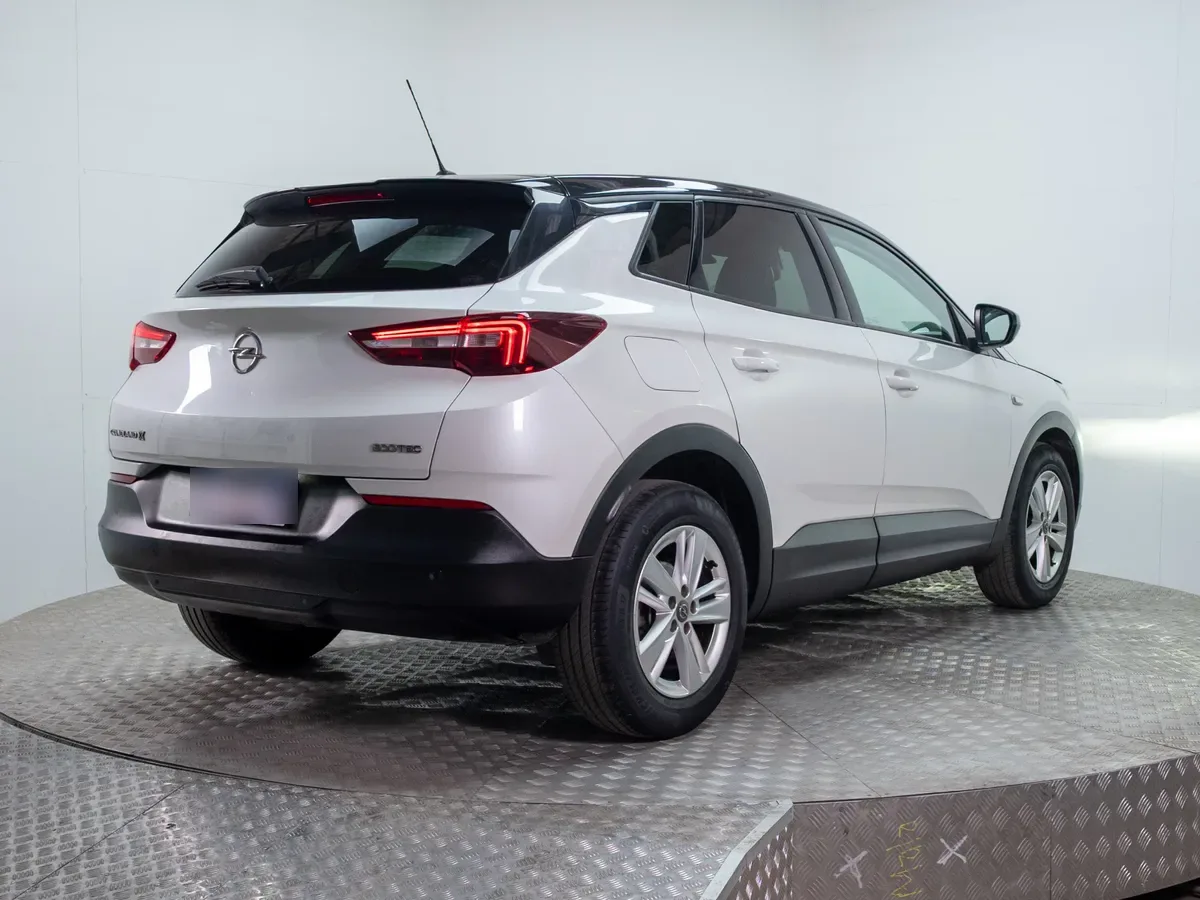 Opel Crossland X 1.2 X Editiont Mt año 2022