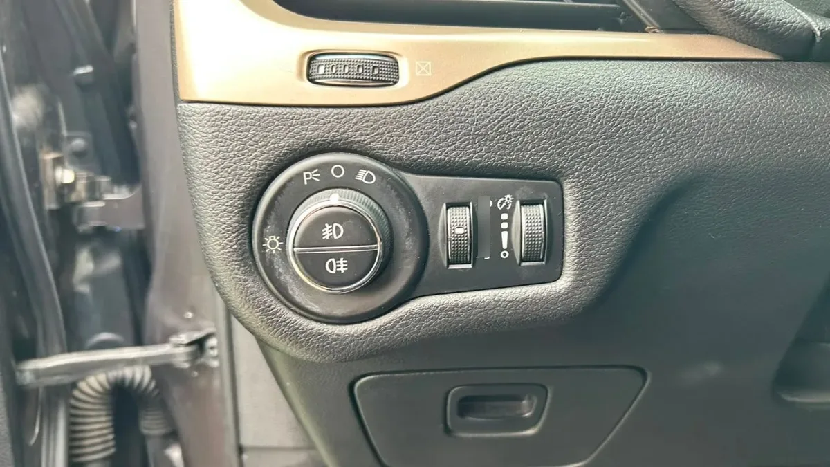 Jeep Cherokee Longitude 2.4 Aut año 2016