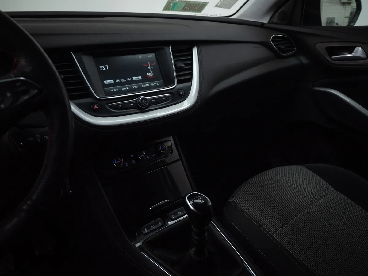 Opel Crossland X 1.2 X Editiont Mt año 2022