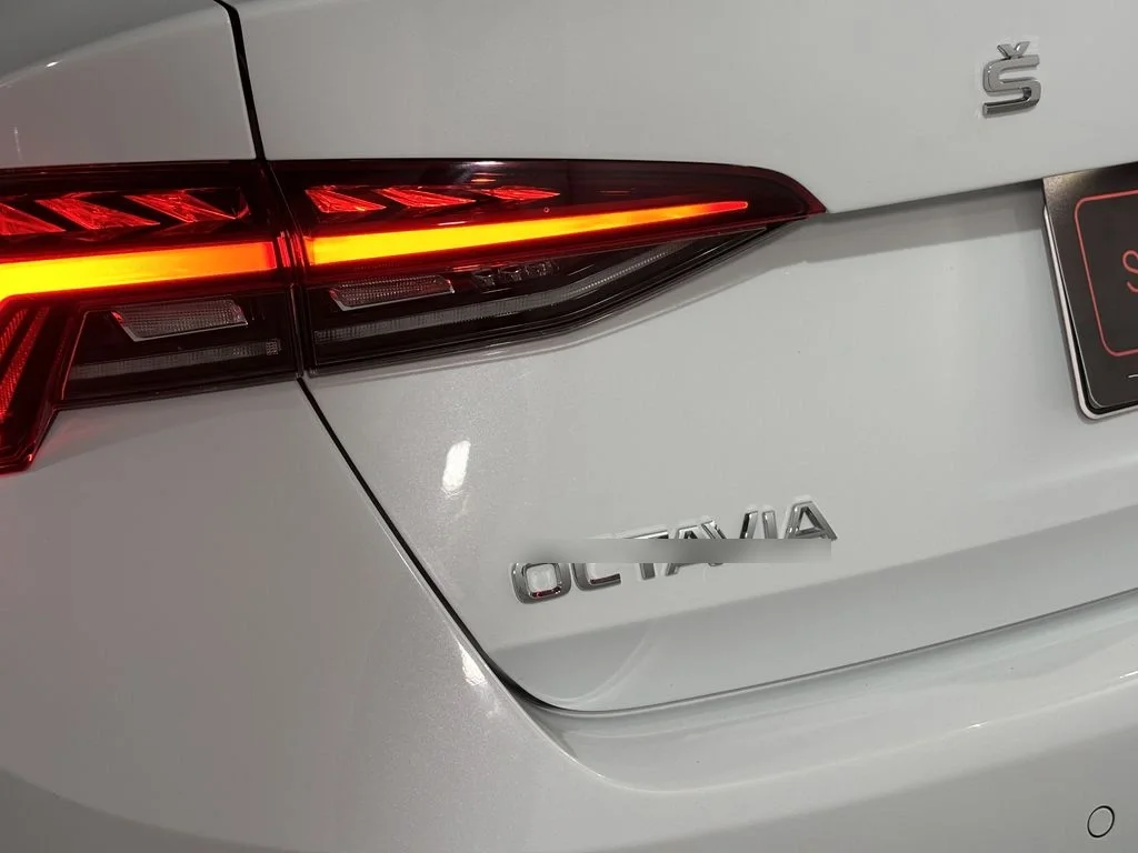 Skoda Octavia 1.4 Tsi At - Design año 2025