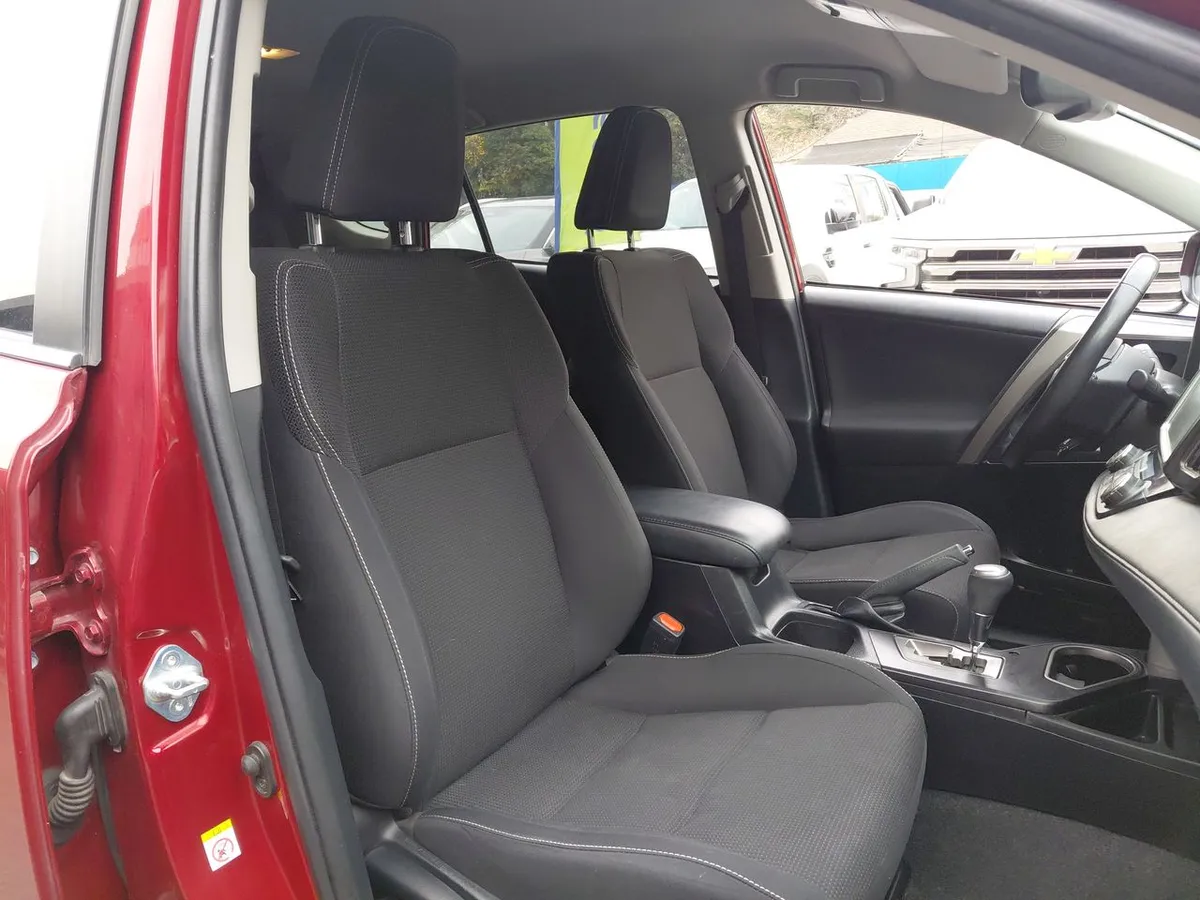 Toyota Rav 4 2.0 4x2 Super Lujo Cvt At 5p año 2019