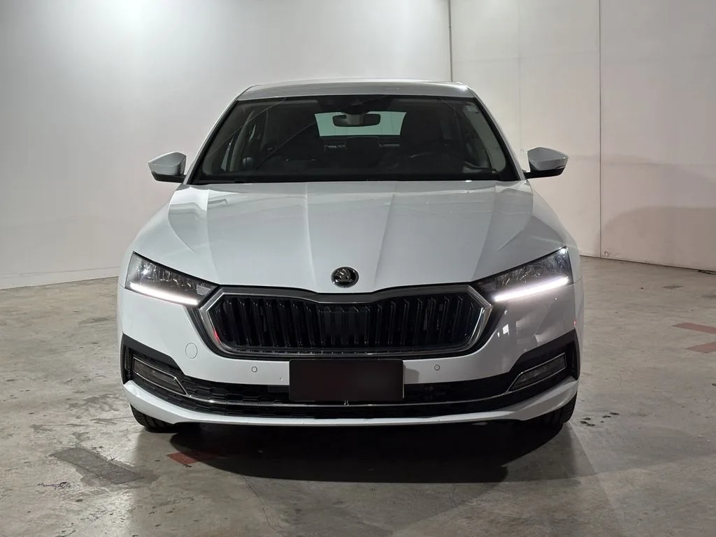 Skoda Octavia 1.4 Tsi At - Design año 2025