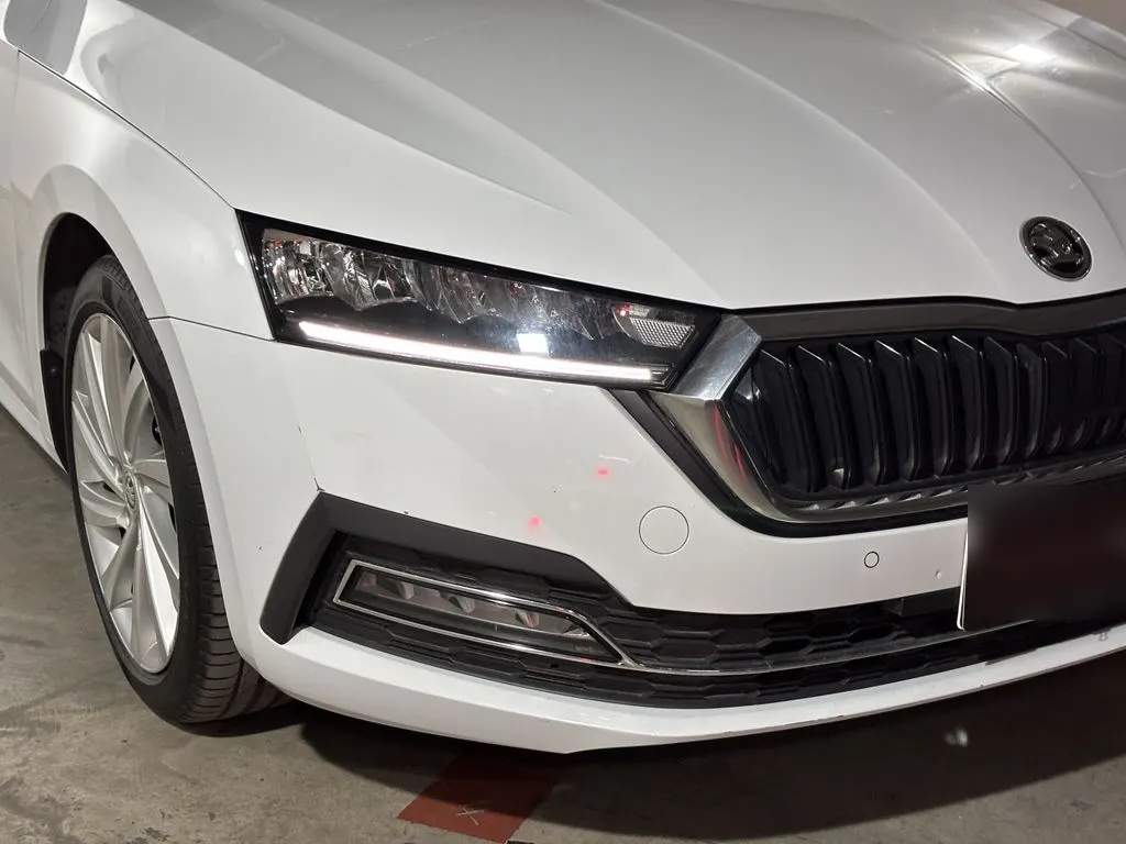 Skoda Octavia 1.4 Tsi At - Design año 2025