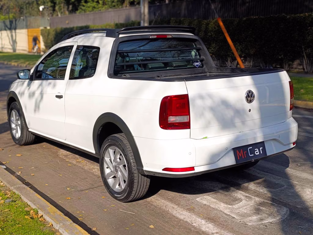 Volkswagen Saveiro 1.6 año 2022