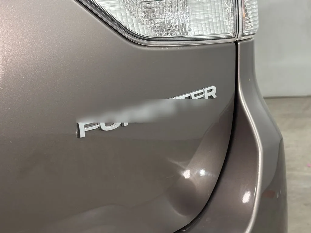 Subaru Forester 2.0i X Awd At 5p año 2025