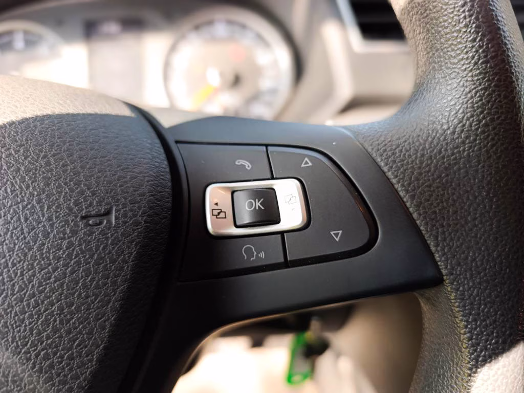 Volkswagen Saveiro 1.6 año 2022