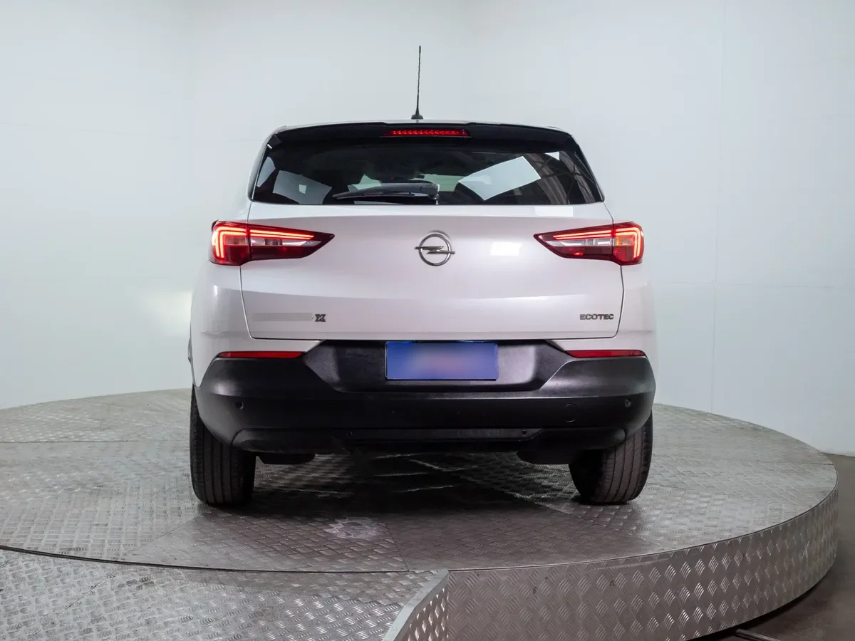 Opel Crossland X 1.2 X Editiont Mt año 2022