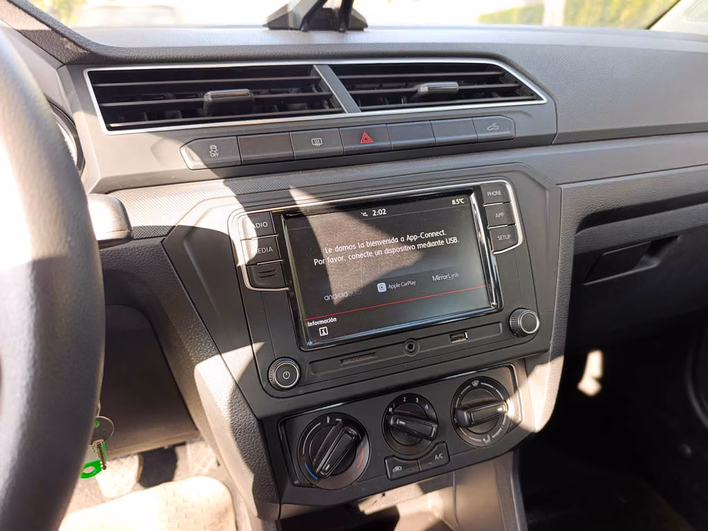 Volkswagen Saveiro 1.6 año 2022