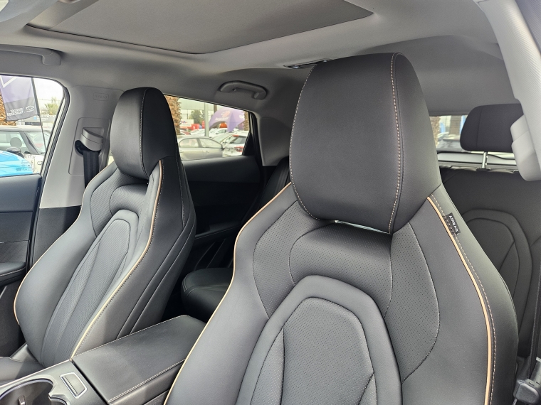 Omoda C5 Luxury 4x2 5p 1.5 Aut año 2026