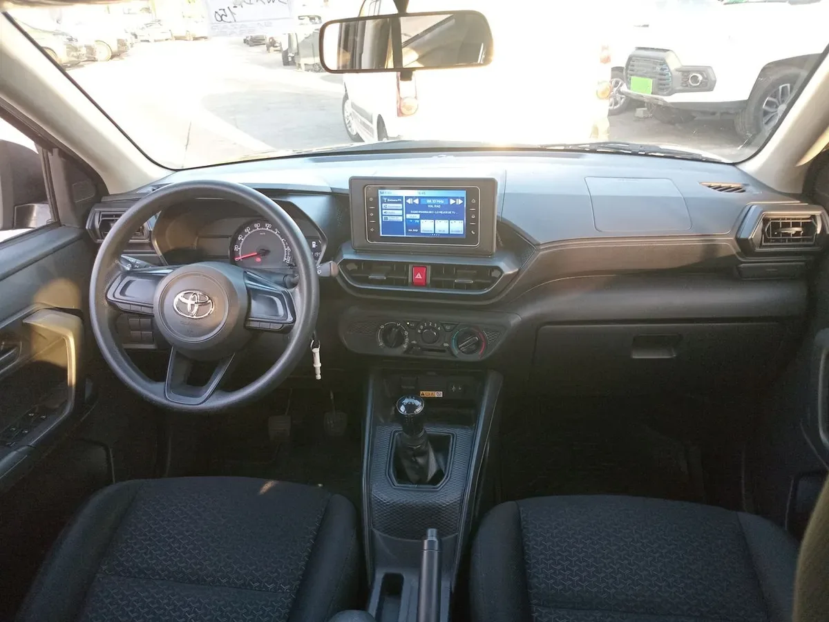 Toyota Raize 1.2 I 4x2 Mt 5p año 2023