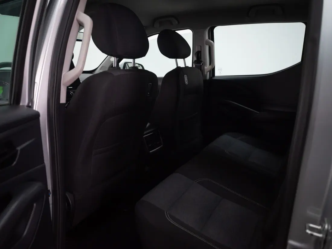 Peugeot Nuevo Landtrek Landtrek Active Bluehdi 180 4x4 At año 2024