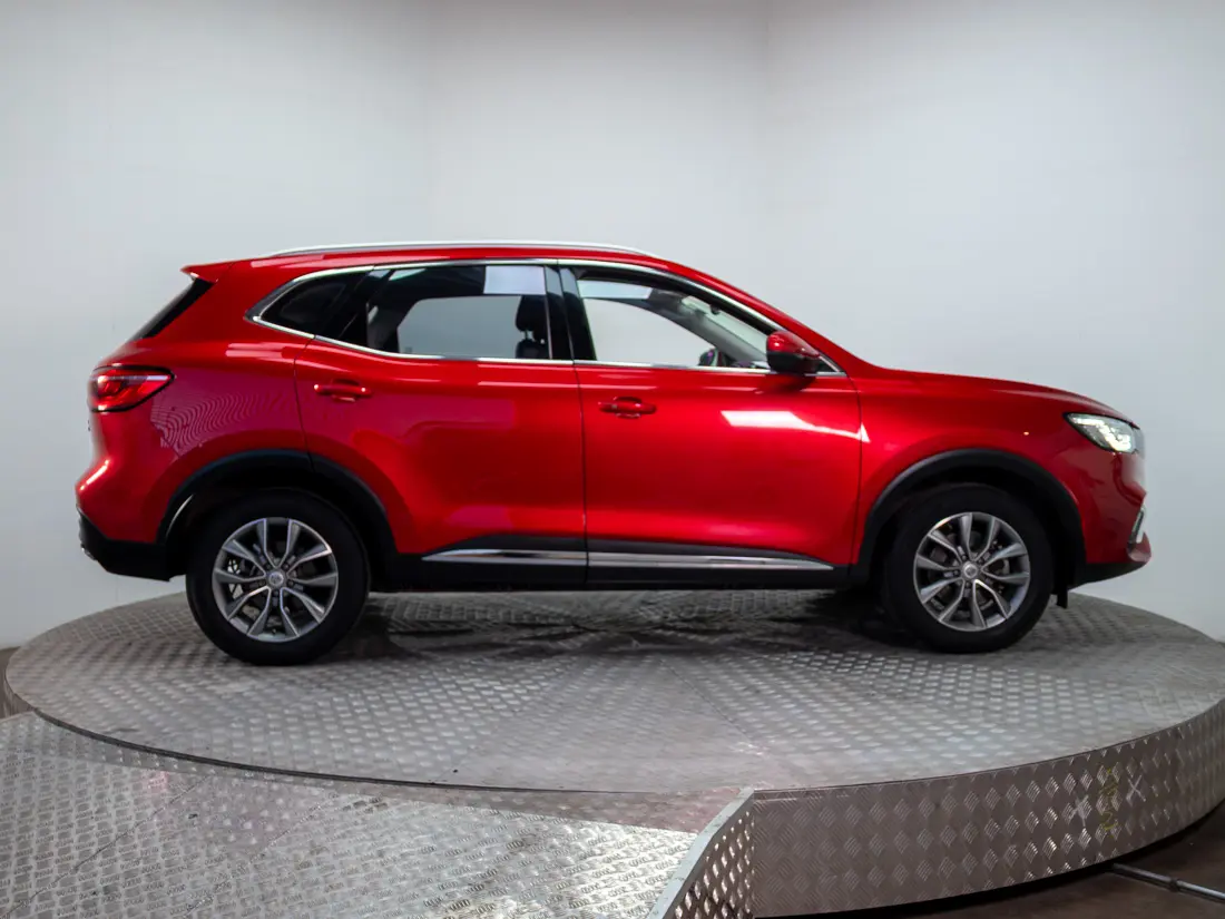 MG Hs 1.5t Com Mt año 2022