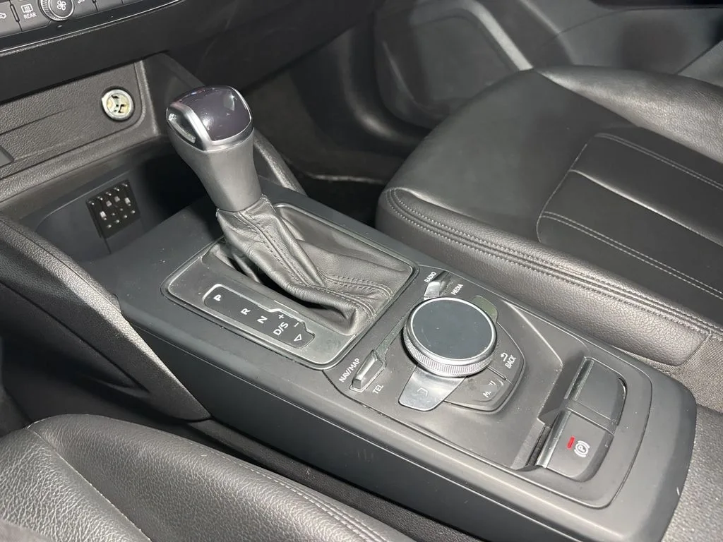 Audi Q2 1.4 35 Tfsi 4x2 At 5p año 2023