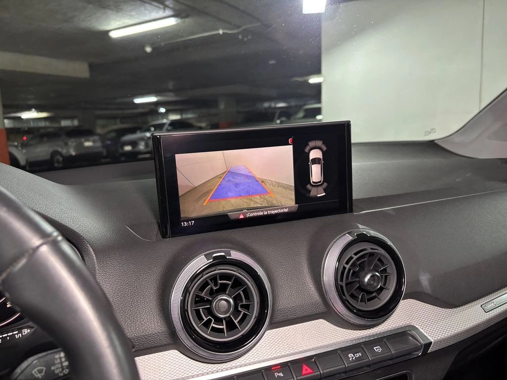 Audi Q2 1.4 35 Tfsi 4x2 At 5p año 2023