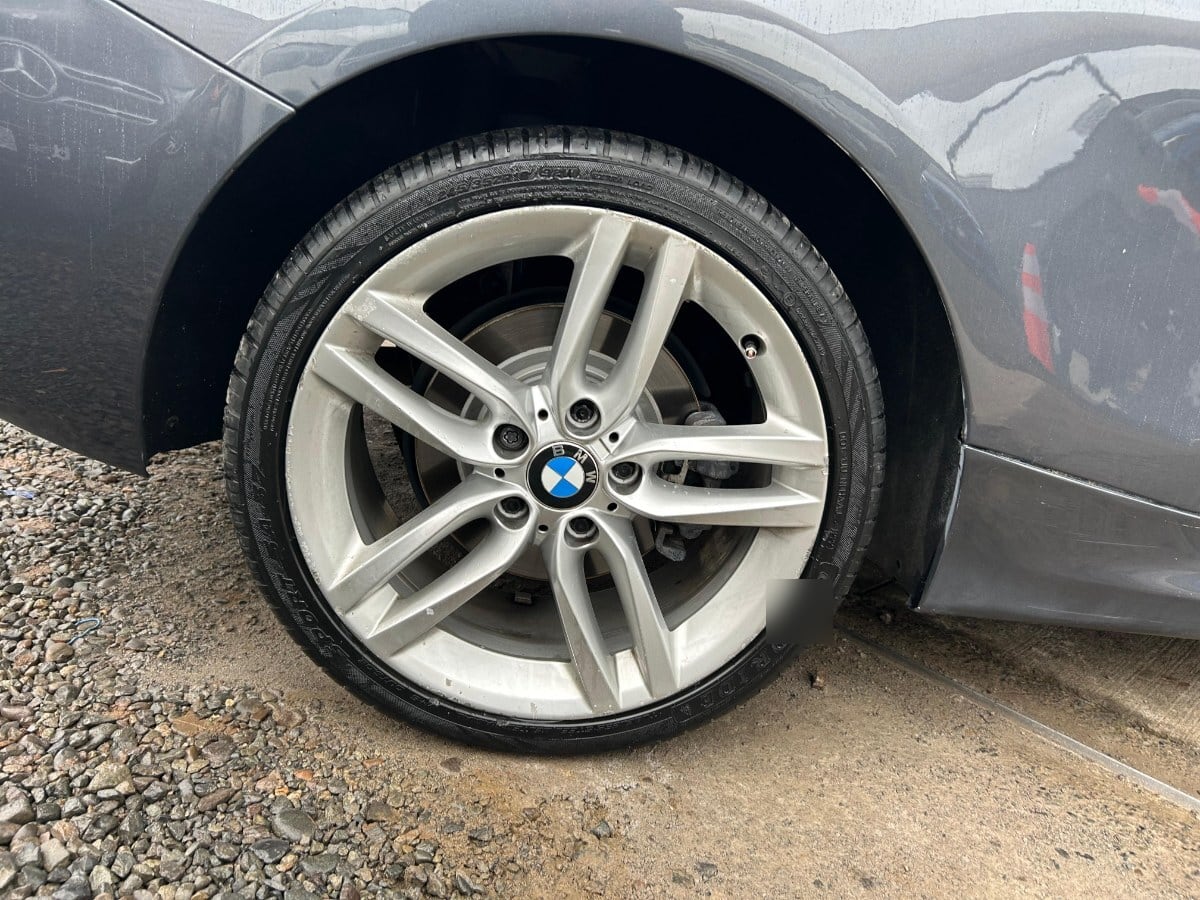 Bmw 120i Sport Lci 2.0 Aut año 2017