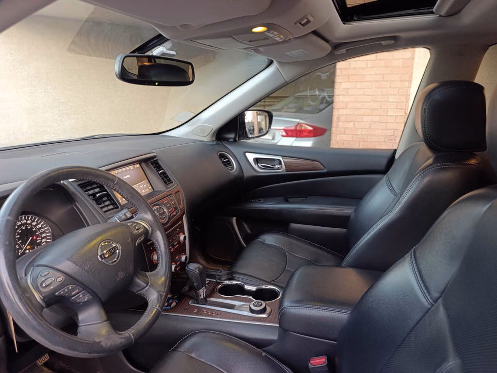 Nissan Pathfinder Exclusive 4x4 año 2018