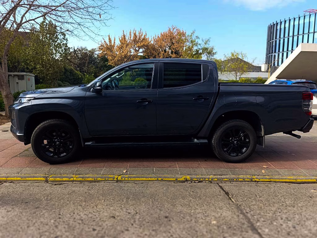Mitsubishi L200 Dakar año 2024