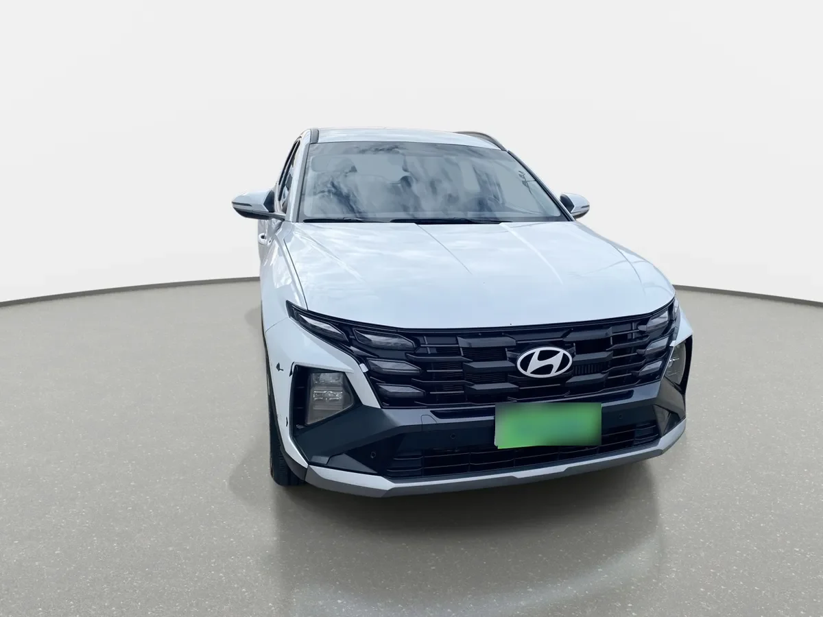 Hyundai Tucson 2.0 Nx4 Plus Fl Diesel 4wd At 5p año 2025