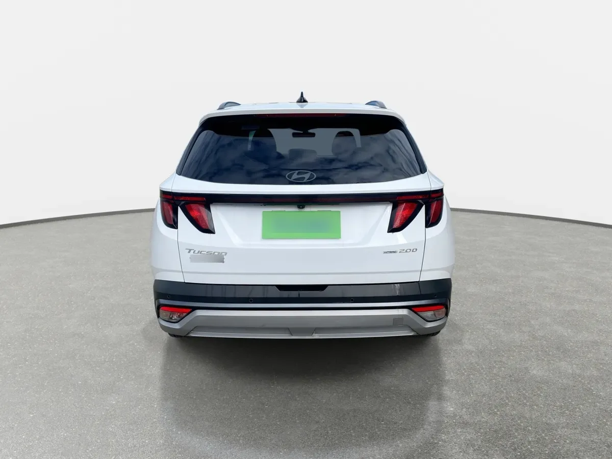 Hyundai Tucson 2.0 Nx4 Plus Fl Diesel 4wd At 5p año 2025
