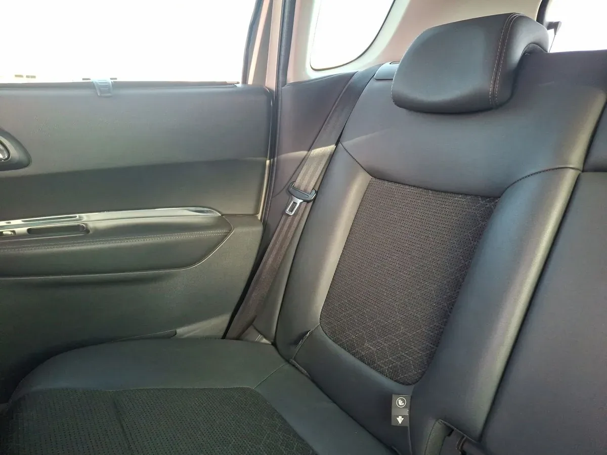 Peugeot 3008 1.6 Blue-Hdi Diesel 4x2 120hp Mt6 5p año 2017