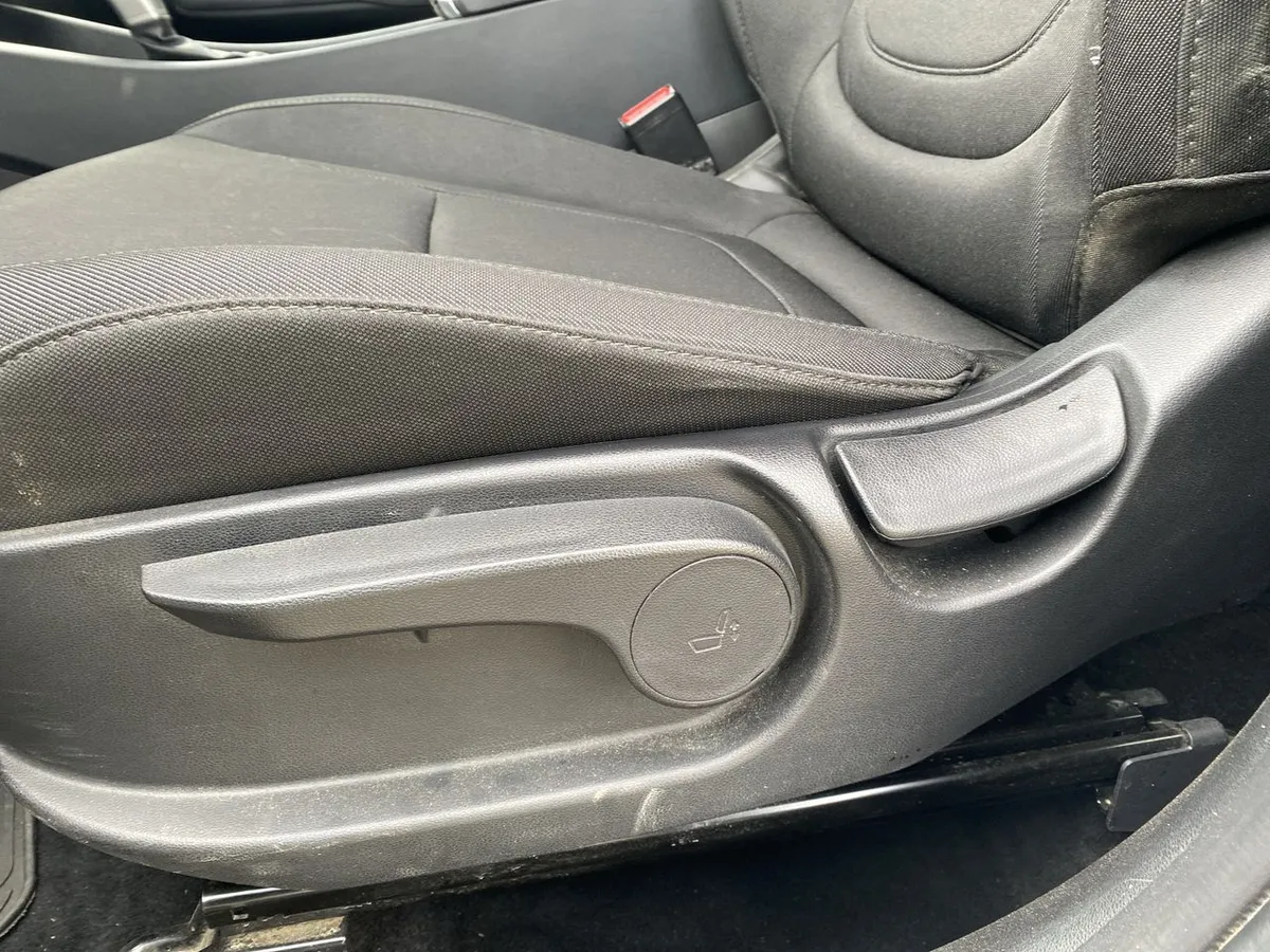 Hyundai Tucson 2.0 Nx4 Plus Fl Diesel 4wd At 5p año 2025