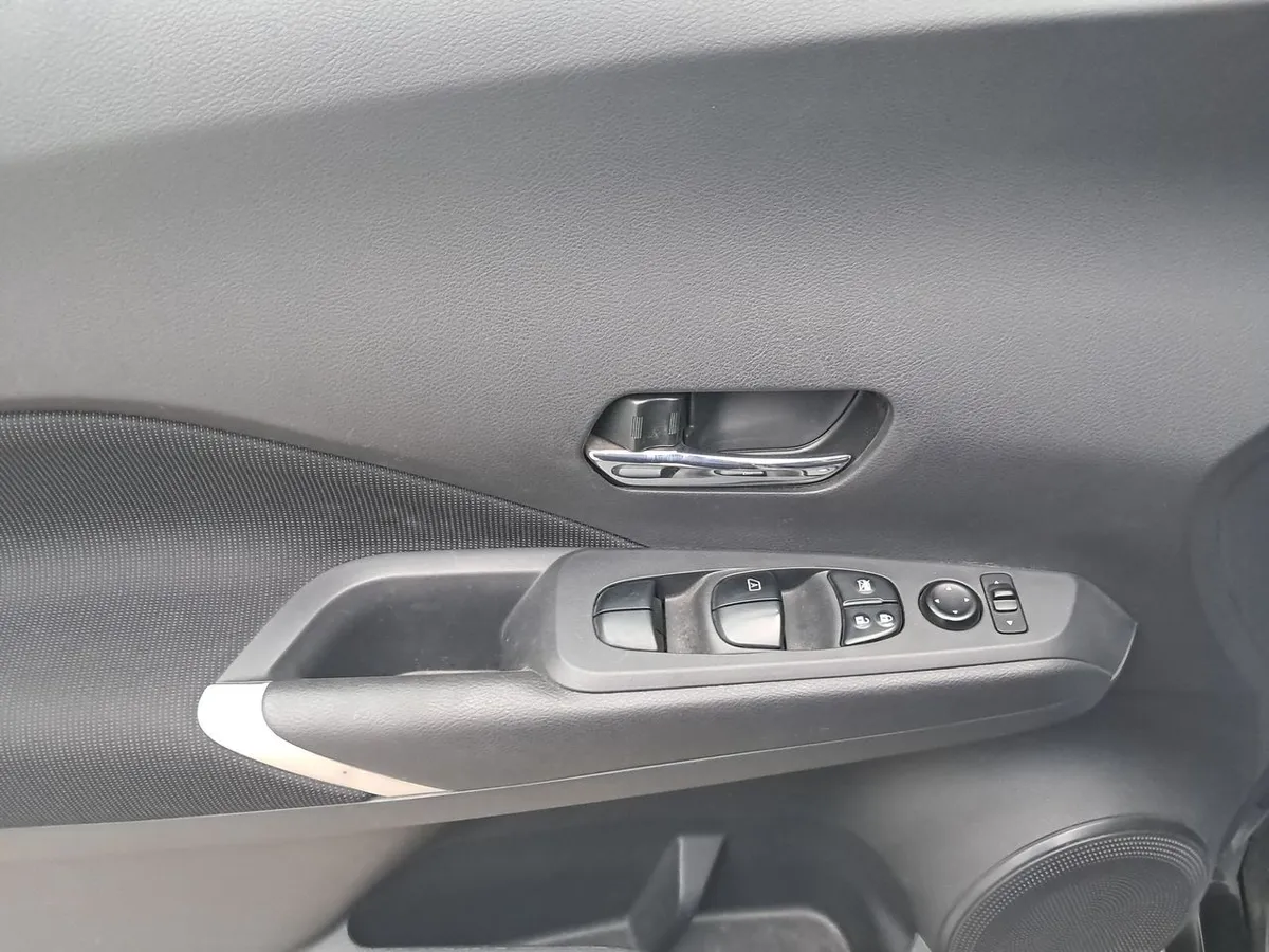 Nissan Kicks 1.6 Sense 4x2 Mt 5p año 2023