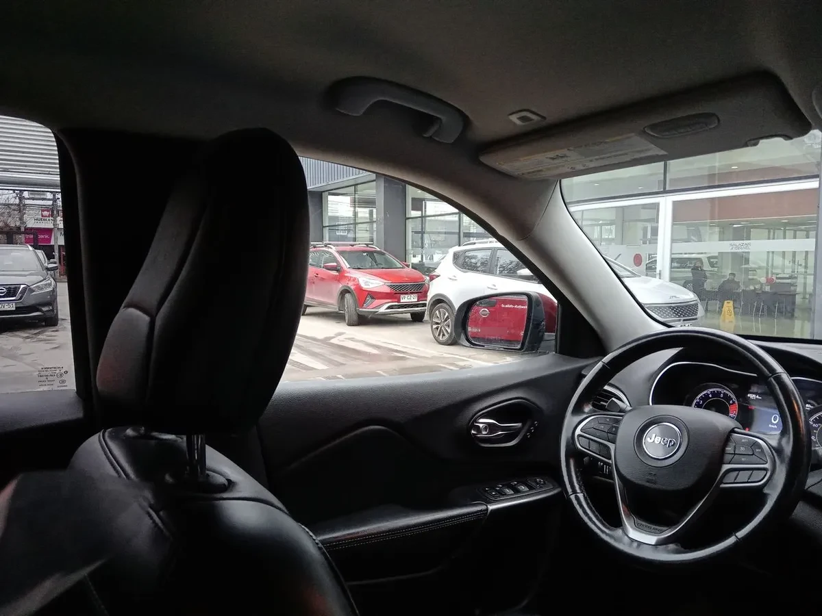 Jeep Cherokee 2.4 Limited 4x4 At 5p año 2019