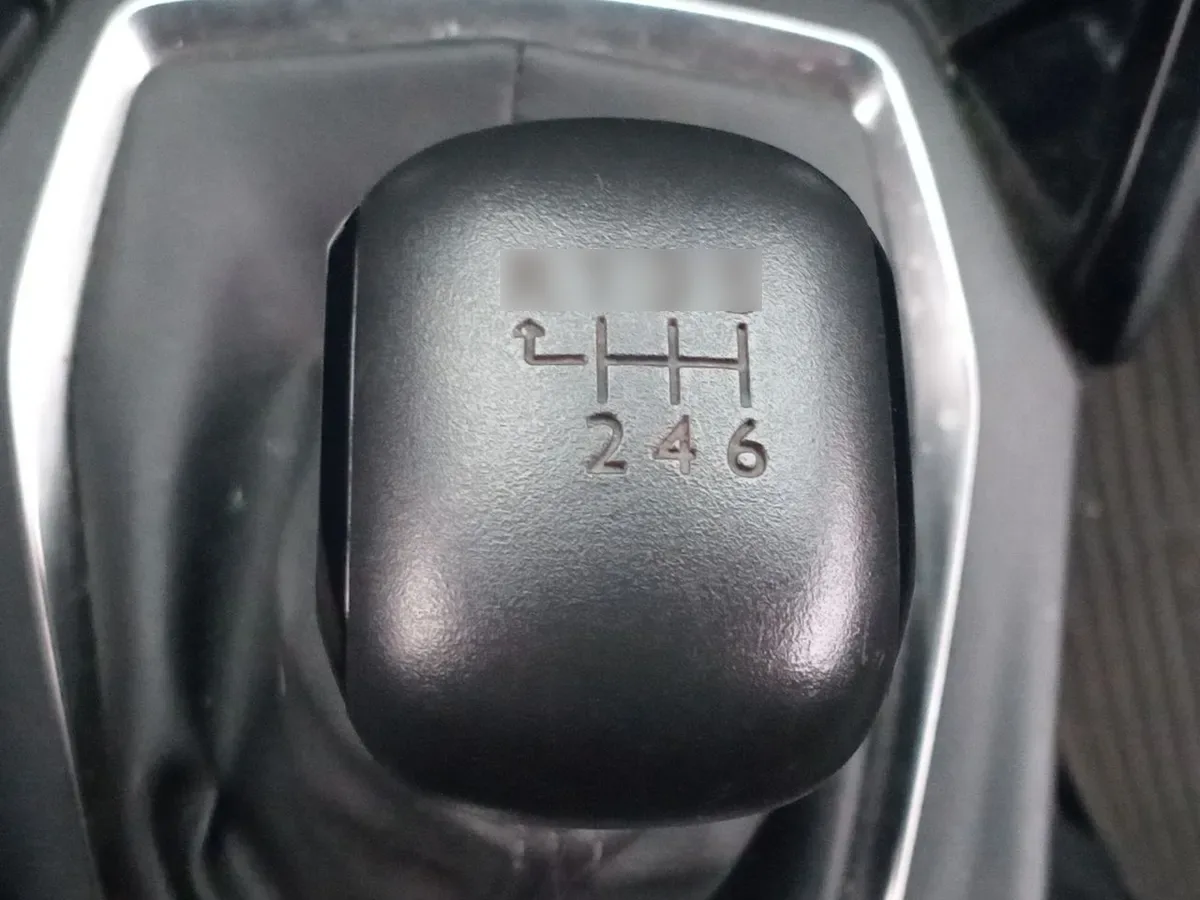Peugeot 2008 1.2 Active Puretech 130 4x2 Mt 5p año 2023