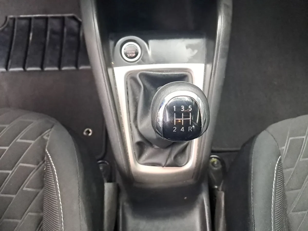 Nissan Kicks 1.6 Sense 4x2 Mt 5p año 2023