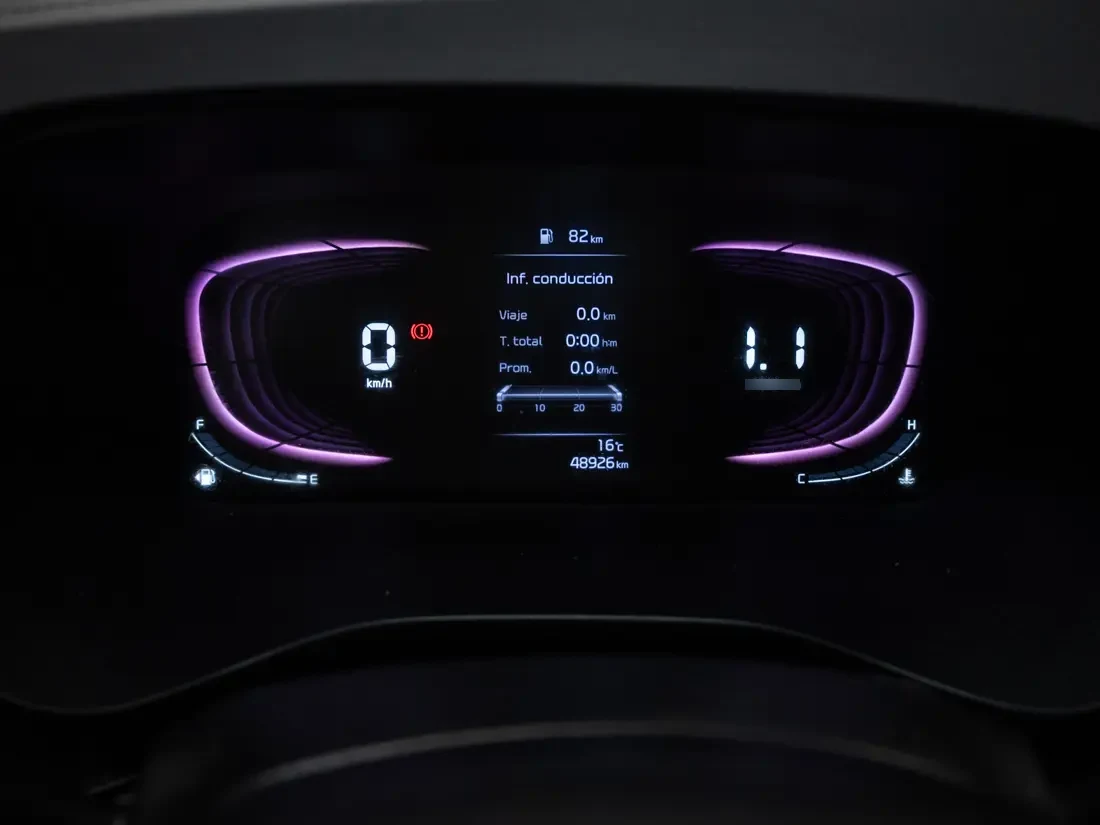 Kia Carens Carens 1.5 Lx 7p Mt año 2023