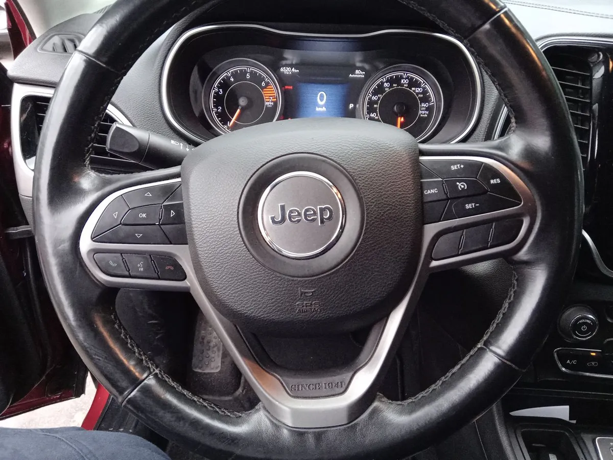 Jeep Cherokee 2.4 Limited 4x4 At 5p año 2019
