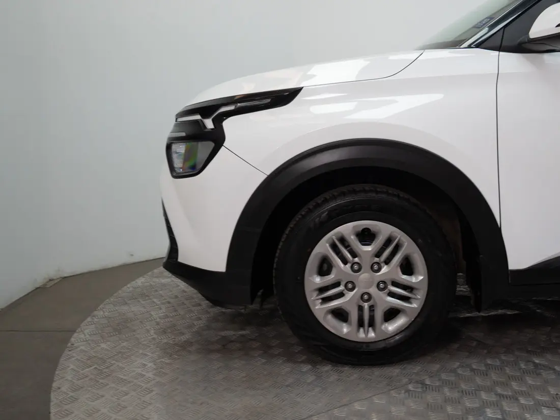 Kia Carens Carens 1.5 Lx 7p Mt año 2023