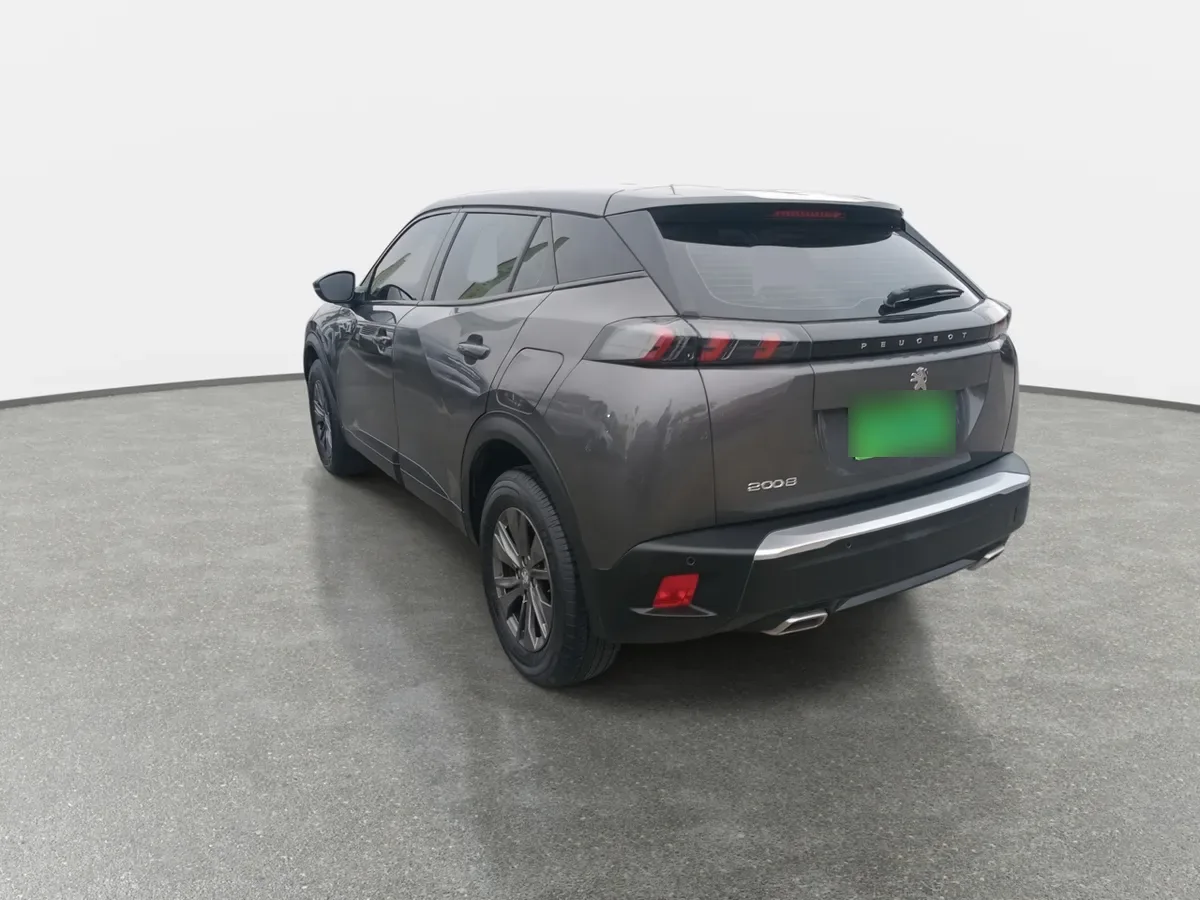 Peugeot 2008 1.2 Active Puretech 130 4x2 Mt 5p año 2023