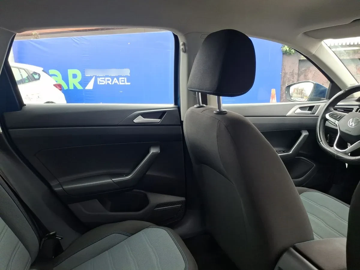 Volkswagen Nivus 1.0 Tsi Comfortline 4x2 At 5p año 2023