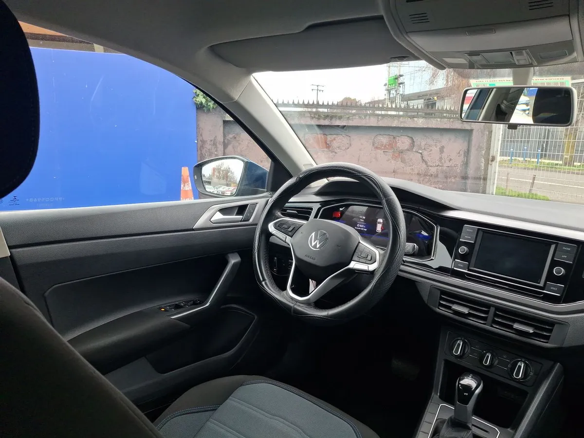 Volkswagen Nivus 1.0 Tsi Comfortline 4x2 At 5p año 2023